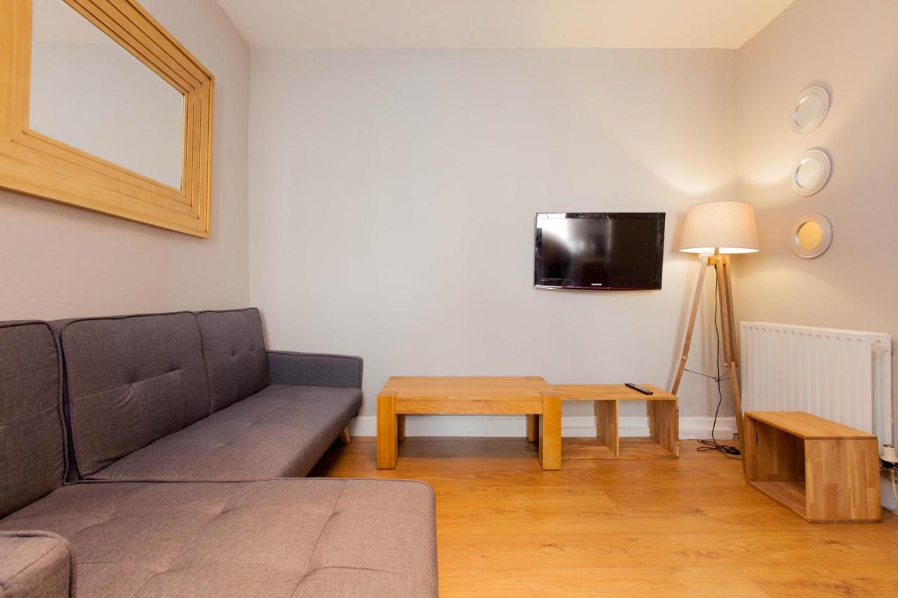 Bright & Homely City Centre Apartment Near Holyrood Edinburgh Exterior foto
