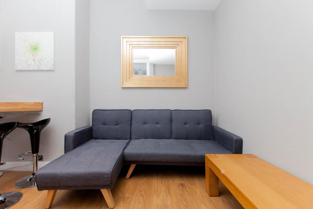 Bright & Homely City Centre Apartment Near Holyrood Edinburgh Exterior foto